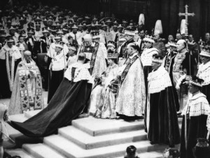 Elizabeth II. in der Westminster Abbey vor ihrer Krönung zur Königin am 2. Juni 1953. Foto: dapd